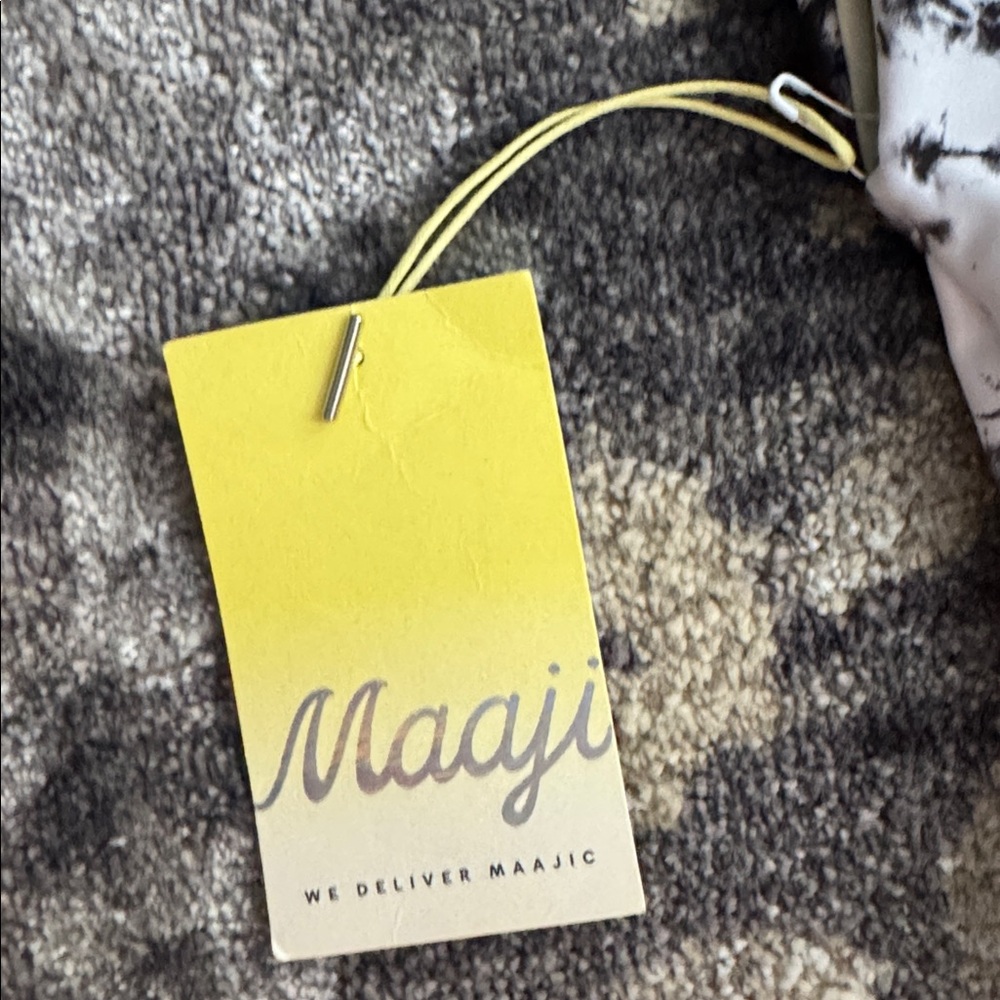 NWT Maaji Black and White Tie-Dye Swimsuit - Picture 5 of 11
